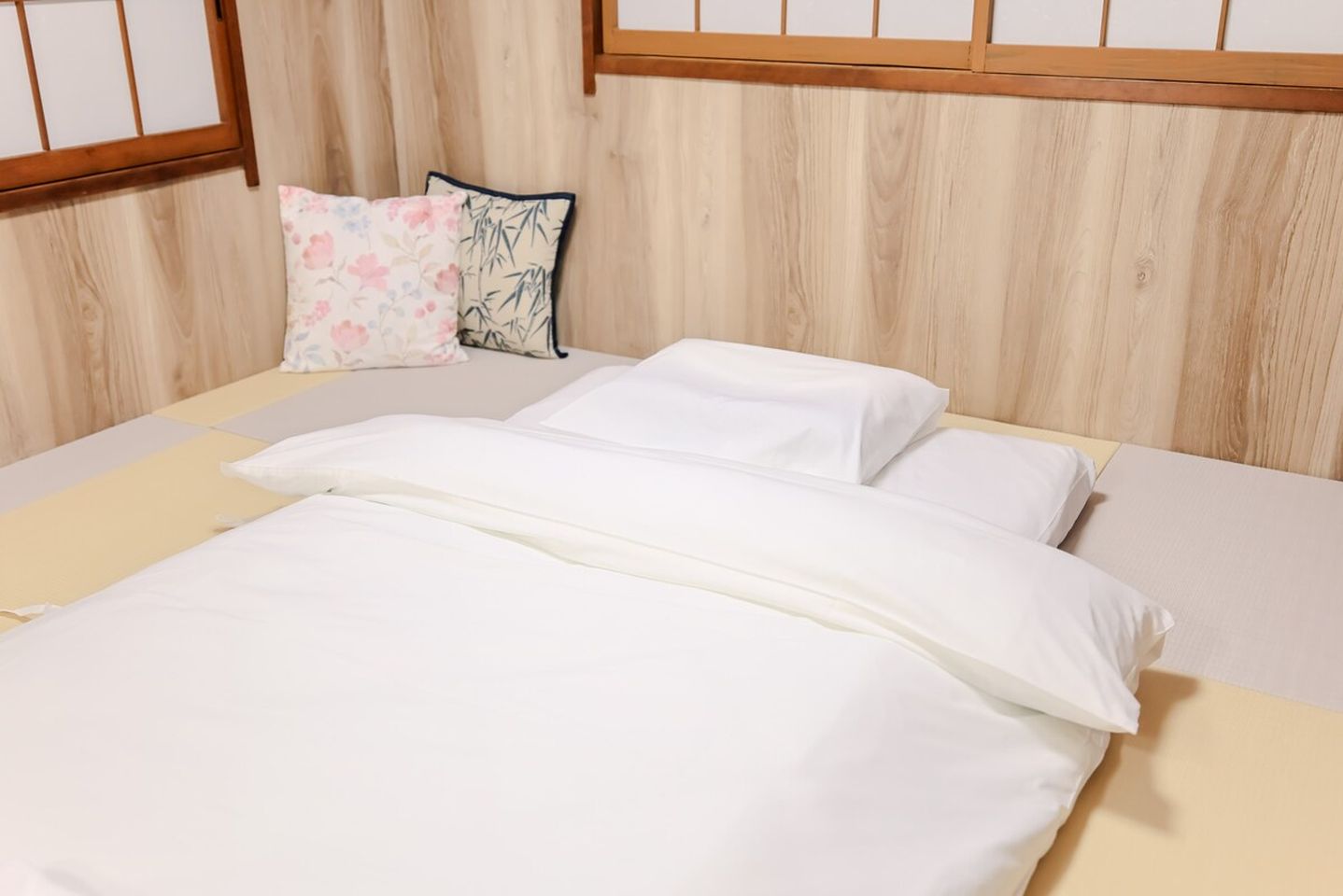 9-minute walk from Musashi-Koyama Station, close to Meguro River. Modern Japanese-style Double Room.