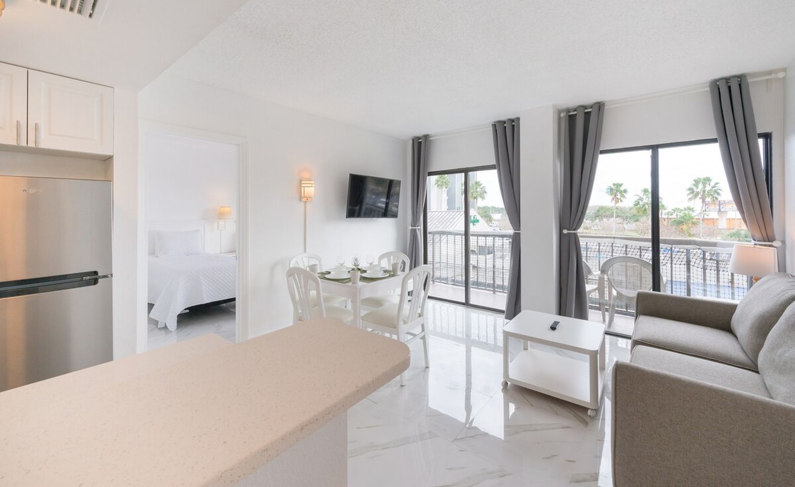 Departamento Miami Azul en Enclave Orlando International Drive