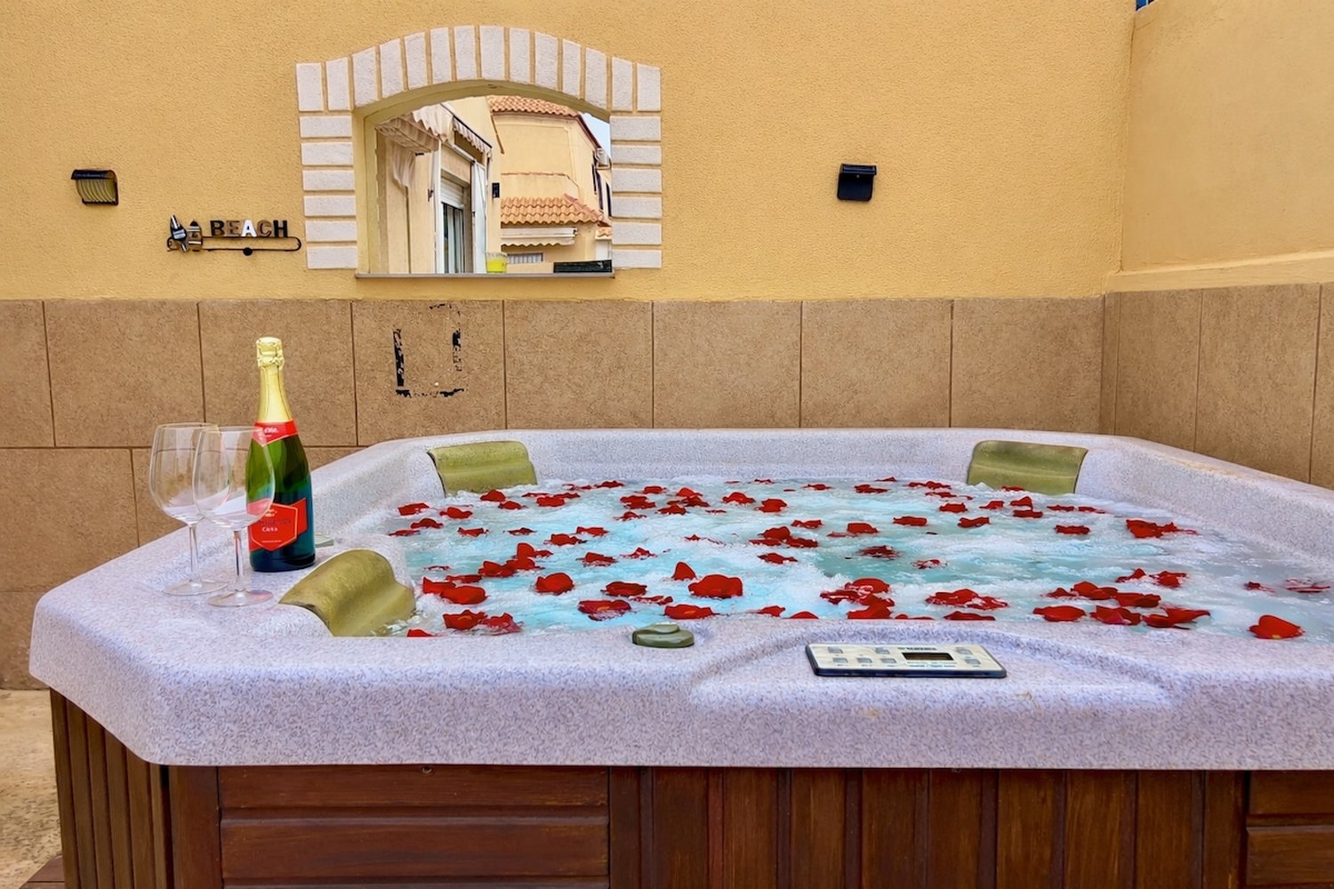 Chalet con jacuzzi privado y azotea, Torrevieja